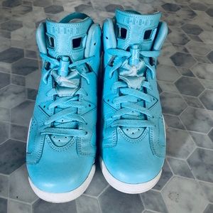 RARE! Jordan Retro 6 GS Pantone Still Blue